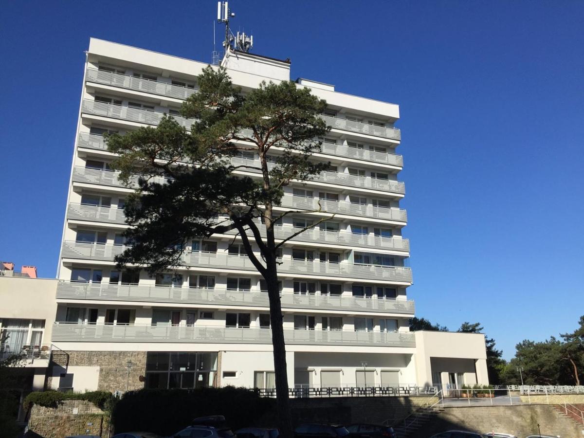Holiday Home Slavia New 408 Z Sypialnia I Balkonem Przy Plazy Miedzyzdroje Kültér fotó