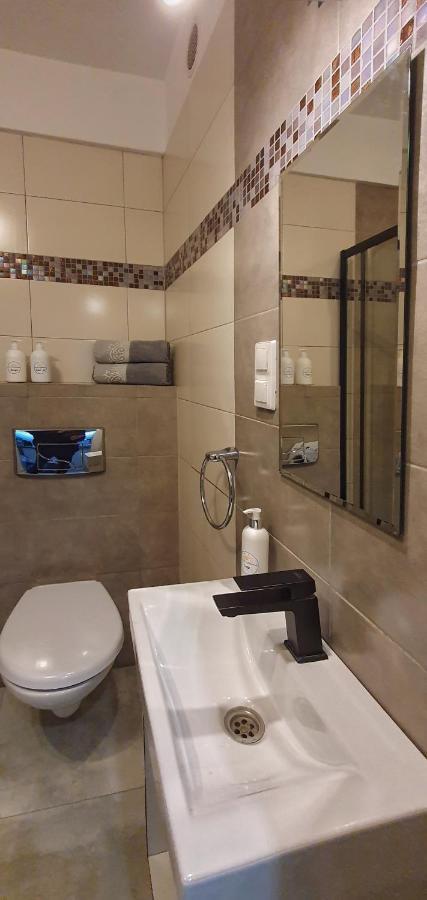 Holiday Home Slavia New 408 Z Sypialnia I Balkonem Przy Plazy Miedzyzdroje Kültér fotó
